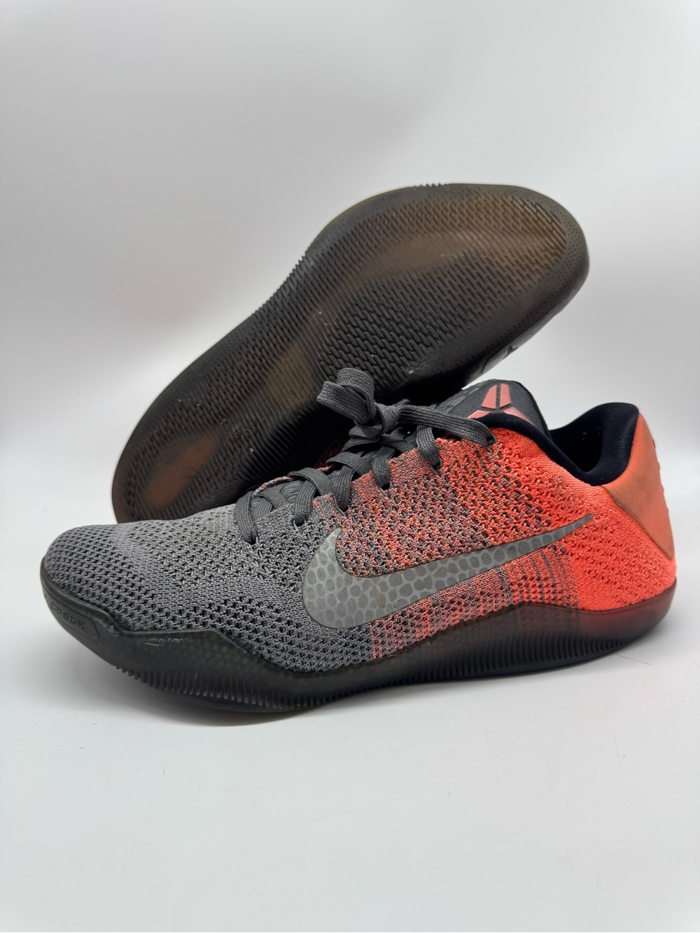 Nike Kobe 11 Elite Low Easter 2016 822675-078 Men’s Size 9